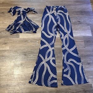 Fashion Nova Blue and White Chain Set